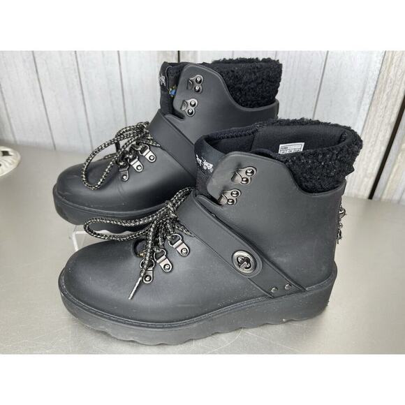 Coach Urban Hiker Women Boots Rubber Rain Boot Shearling Size 6 Black W/ Charm - Picture 1 of 6
